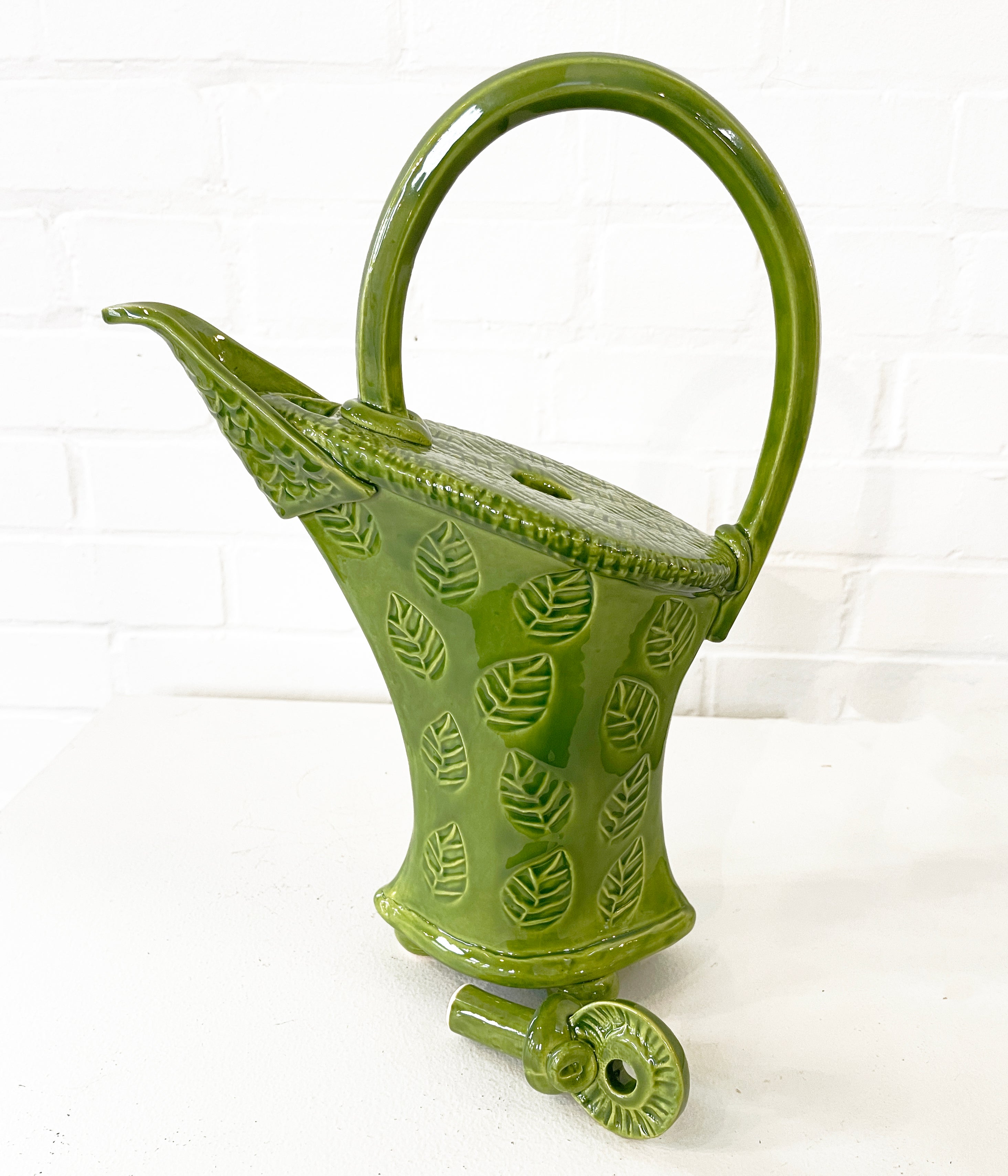 The Leafy Pour Teapot